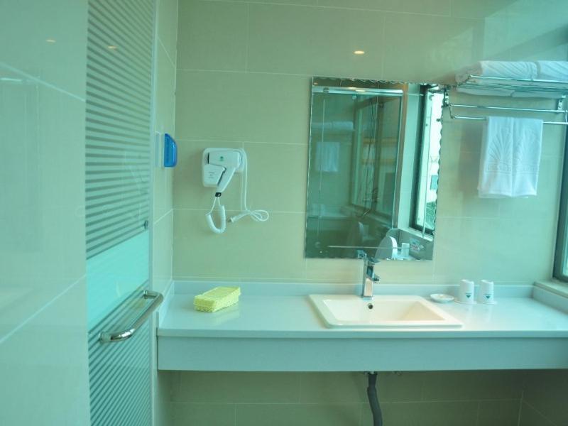 กรีนทรี อัลไลแอนซ์ โฮเทล ซานย่า จี้หยางดิสตริก ยาหลงว่านโร้ด Hotel ภายนอก รูปภาพ